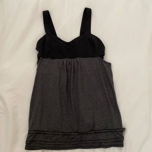 Lululemon run back on track tank top size 8